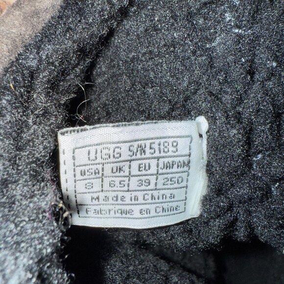 Ugg Moccasin Boot Size 8 - Picture 2 of 7